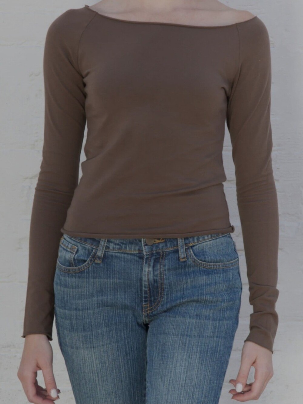 BRANDY MELVILLE - BONNIE LONG SLEEVE TOP (BROWN)
